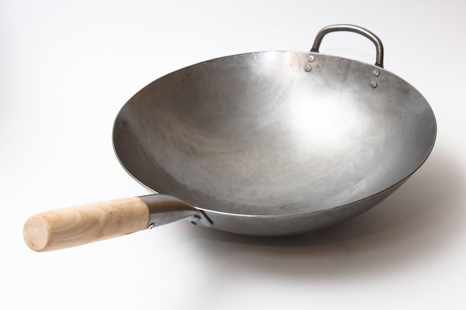Craft Wok Traditioneller handgehämmerter Wok aus Karbonstahl mit Griff aus Holz und Stahl (Durchmesser 35,6 cm, Rundboden)/731W88 – Bild 4