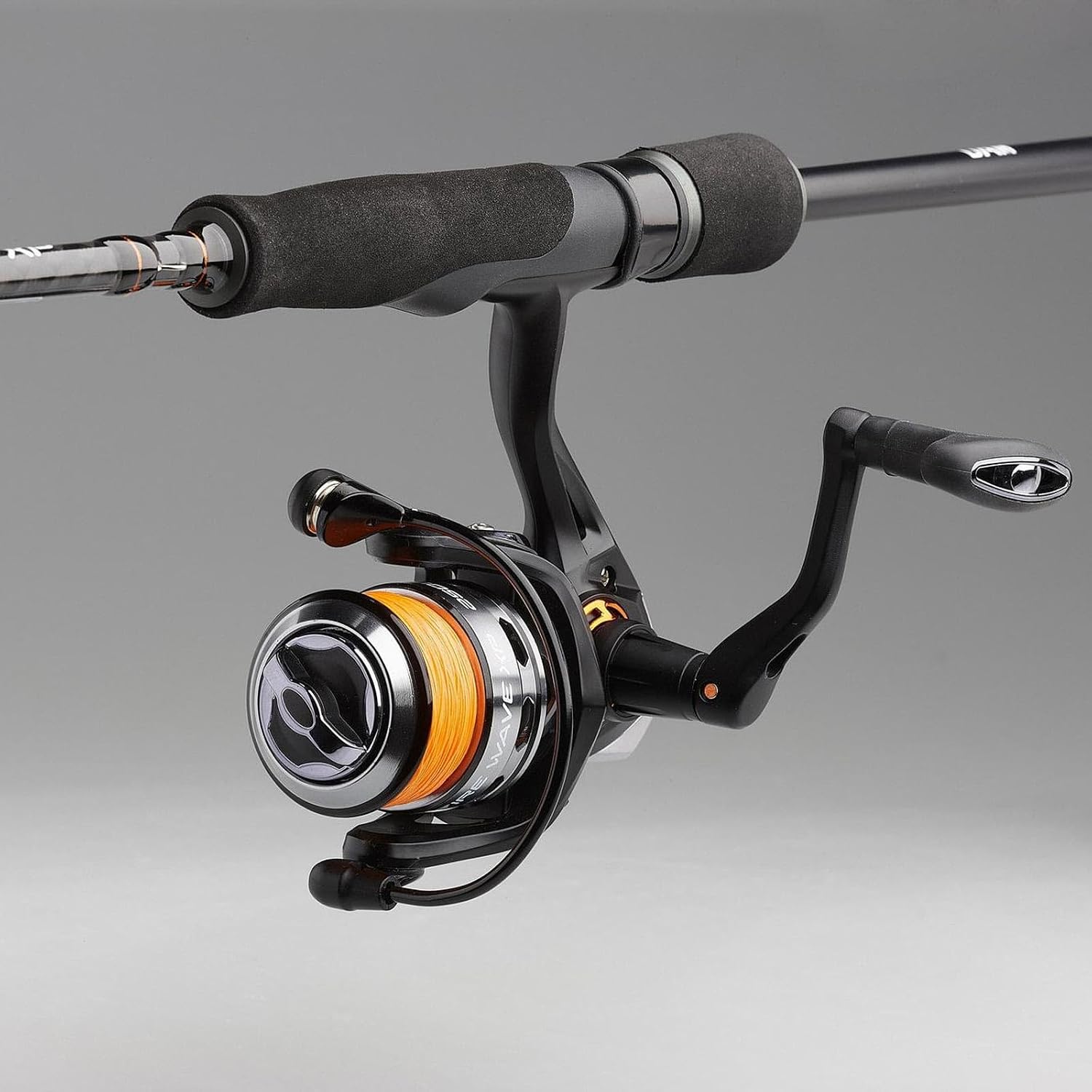DAM Fire Wave XP Spinning Combo, Süßwasserangler Angelrute Rolle Hecht Barsch Zander mehr, Starkes Leichtgewicht Vielseitig, Schwarz, 2.13m schnelle Rute, 2500er Rolle – Bild 2