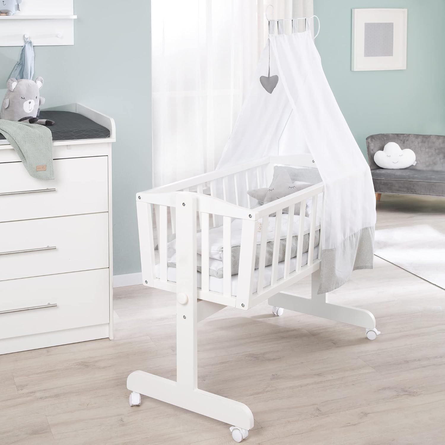 roba Babywiege 40 x 90 cm Heartbreaker - Stubenwagen & Wiege - Bett Set komplett mit Feststellfunktion - Inkl. textiler Ausstattung - Holz weiß – Bild 3