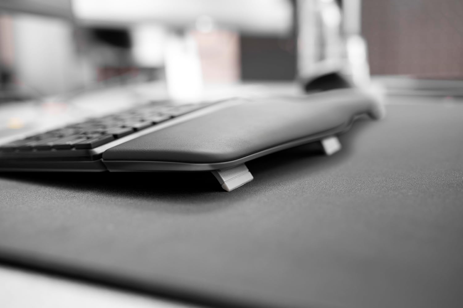 CHERRY KC 4500 Ergo, Ergonomische Tastatur, Deutsch QWERTZ, Schwarz – Bild 4