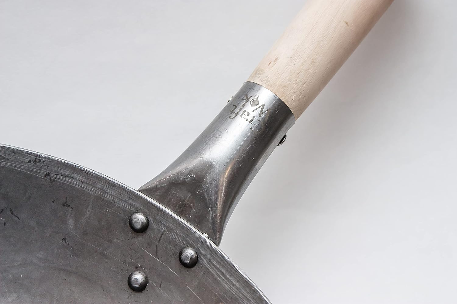 Craft Wok Traditioneller handgehämmerter Wok aus Karbonstahl mit Griff aus Holz und Stahl (Durchmesser 35,6 cm, Rundboden)/731W88 – Bild 6