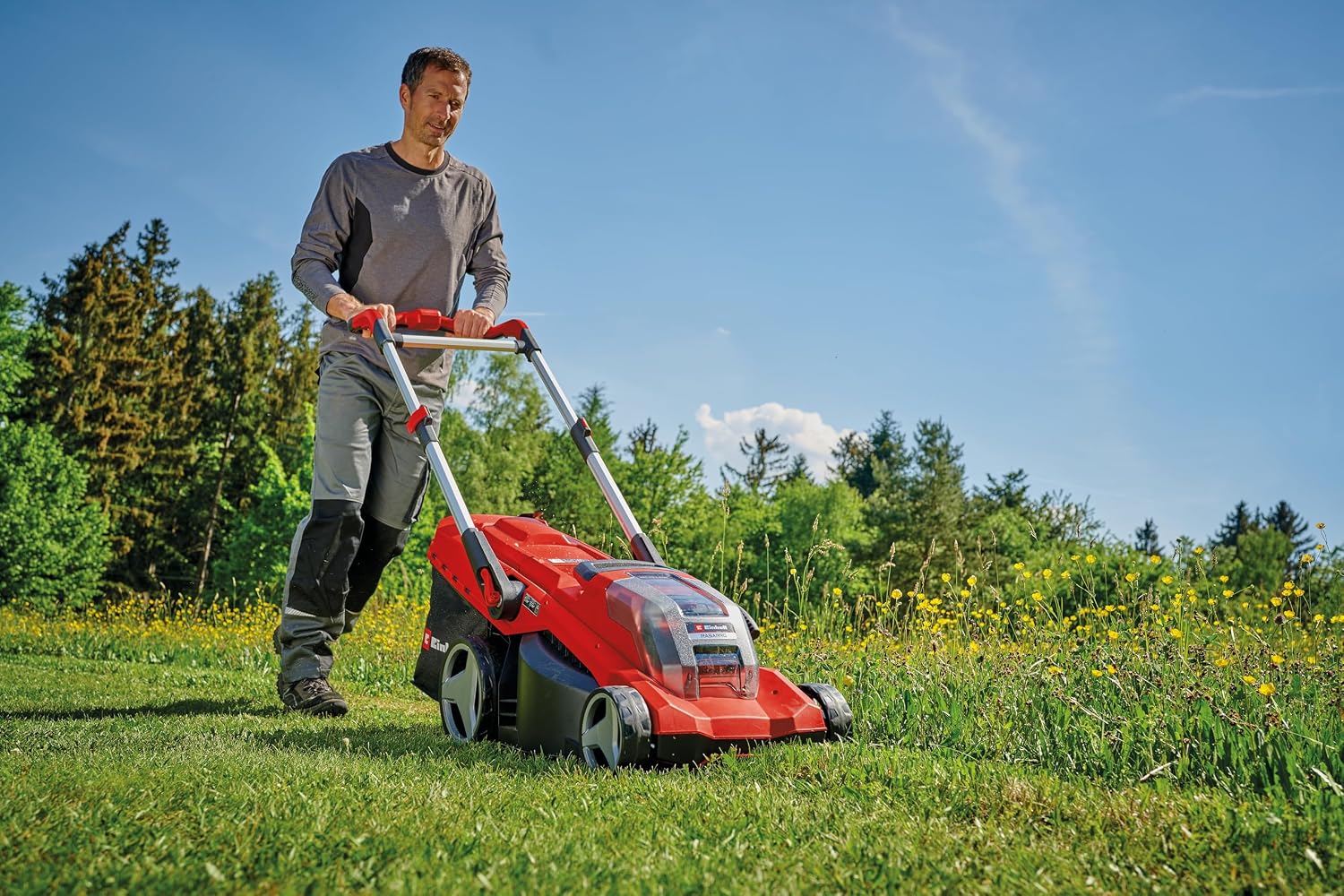 Einhell Akku-Rasenmäher RASARRO 36/42 Kit Power X-Change (36 V, 42 cm Schnittbreite, bis 550 m², Brushless, Mulchfunktion, 50L Fangkorb, inkl. 2X 4,0 Ah Akkus + Ladegerät) – Bild 2